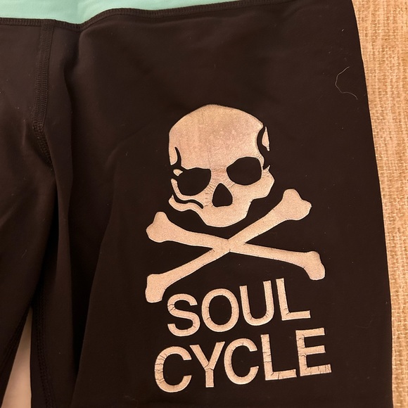 Soulcycle Lulu lemon leggings with blue detail - Picture 3 of 6